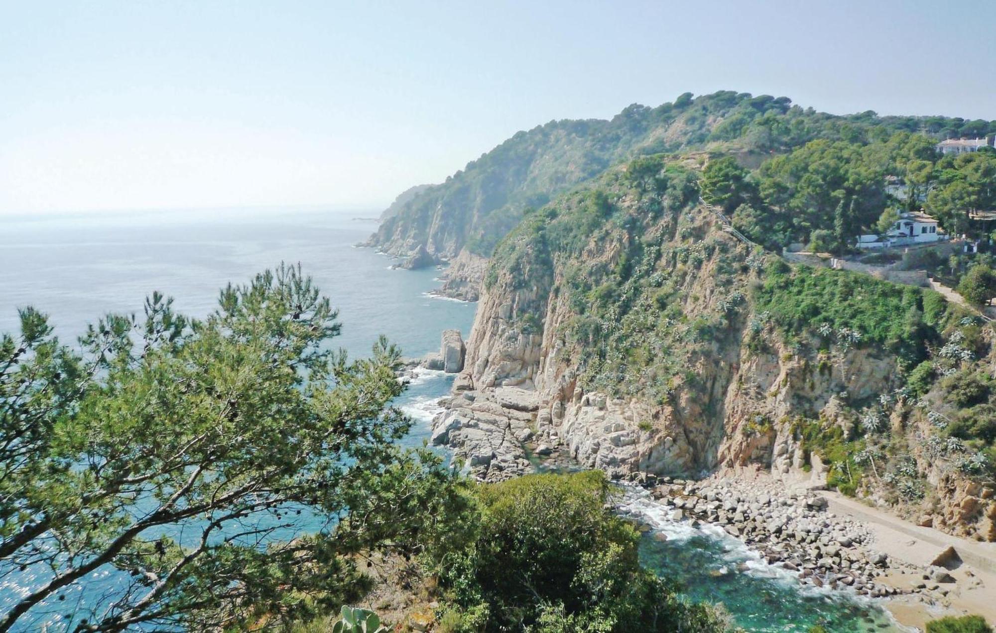 Amazing Apartment In Tossa De Mar With Wifi Экстерьер фото